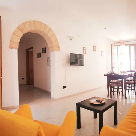 Casa Lucia 아파트 레우카